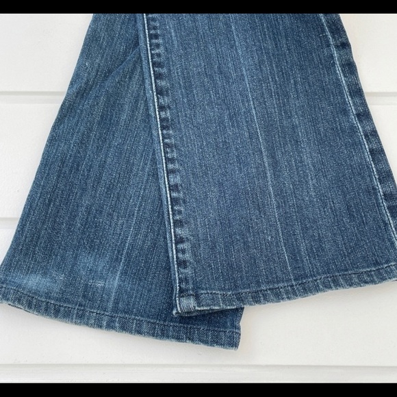 Seven For All Mankind Women's Distressed
Bootcut Denim Jeans Size 28 - Picture 7 of 10